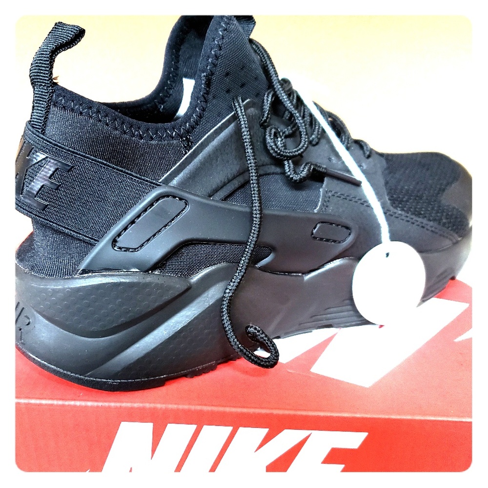 New men sneakers